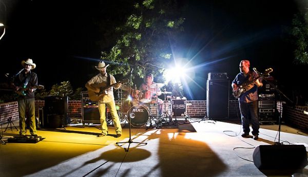 Michael Stacey Band : College Country Band