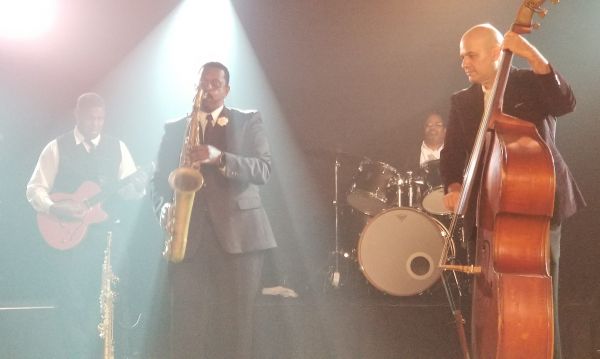 Sincerely Yours, Frankie Addison : Cocktail Jazz/Swing