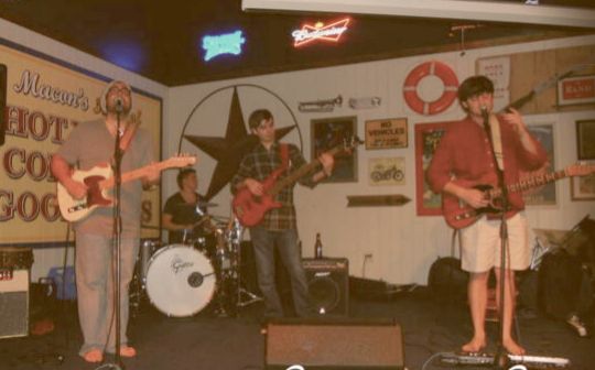 R Funk and the Groove Sharks : College Band